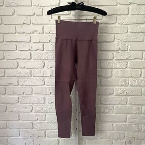 Aurora Rib 7/8 Tight Leggings in Dusty Mauve XS